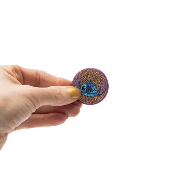 🔥Spinpop Disney Winking Stitch Pop Grip Phone Grip BNWT🔥 - Picture 4 of 5